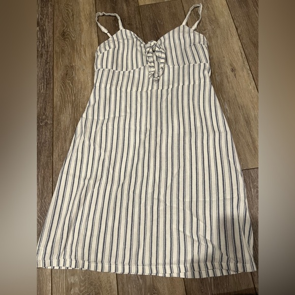 Hollister White and Blue Tie Front Mini Dress - Picture 2 of 5